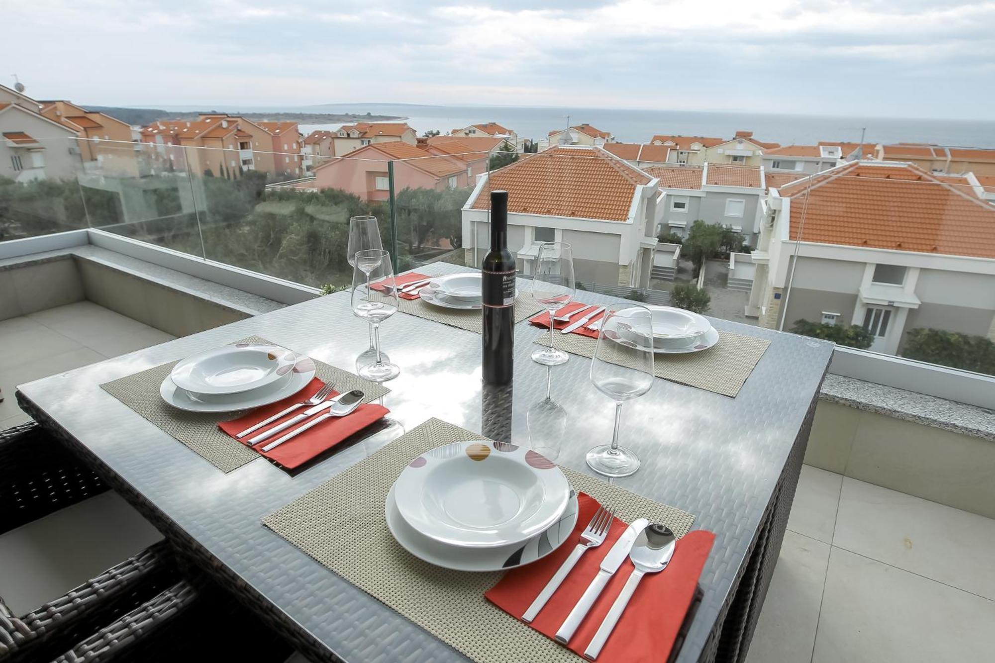 Apartments Tomana Novalja Exterior photo